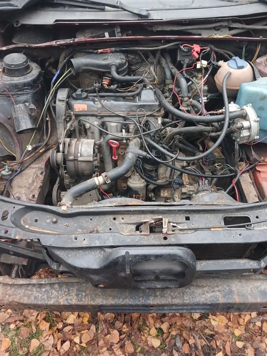 Продам пассат б3 1.8