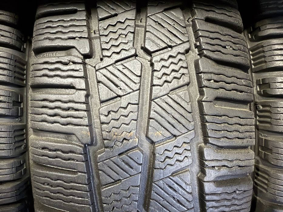 235/65 16 C Michelin