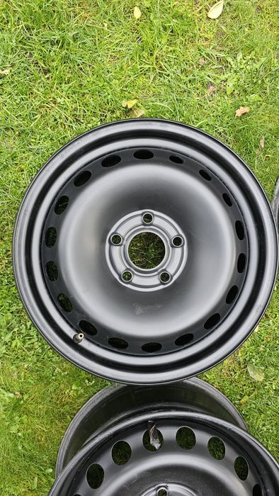 Felgi Renault stalowe 6,5 J16 5 x 114,3 ET474szt