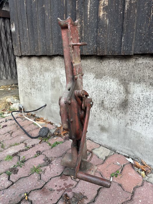 Podnośnik kolejowy/czołgowy 5T