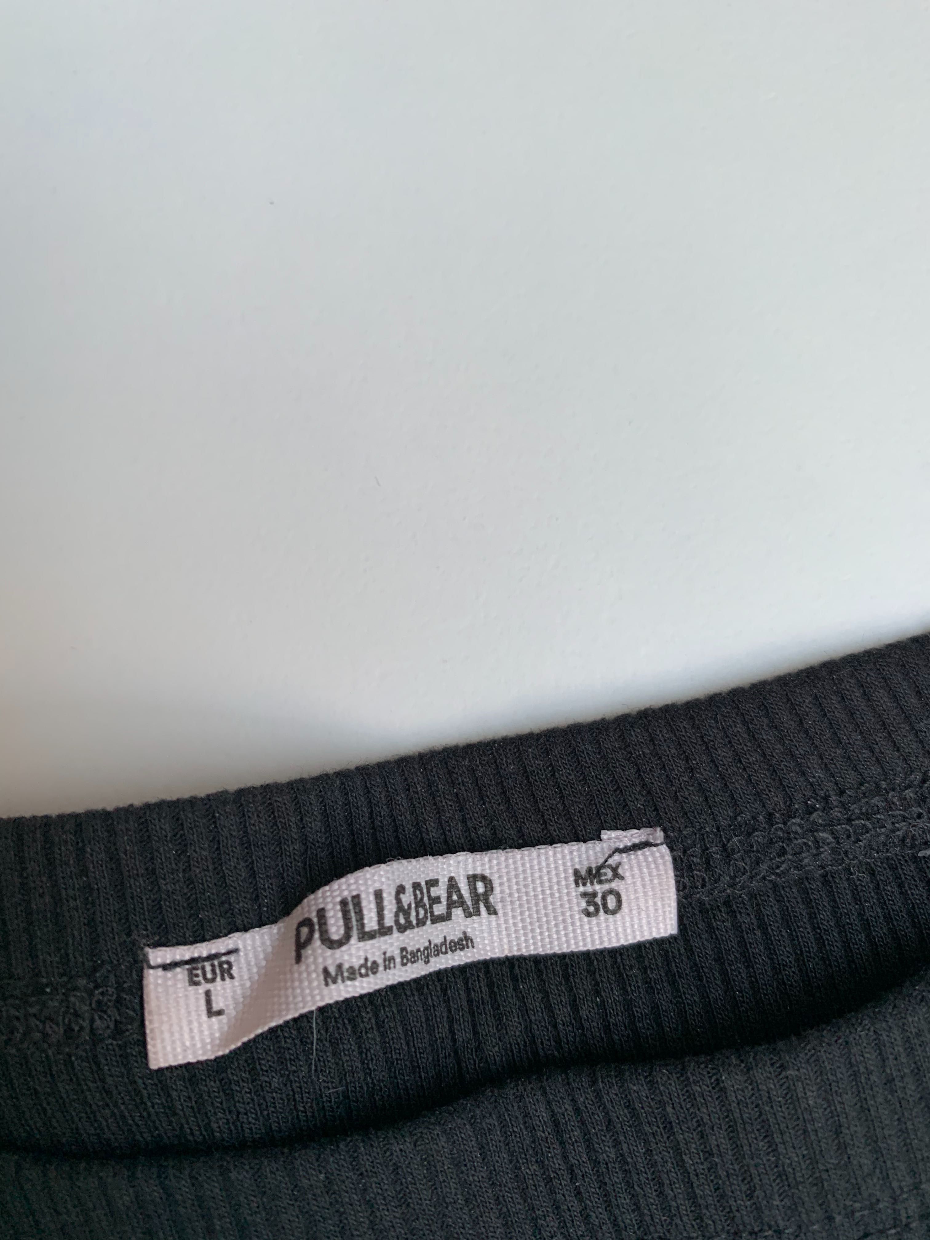 Dopasowana, obcisła sukienka Pull&Bear w idealnym stanie! Rozmiar M/S