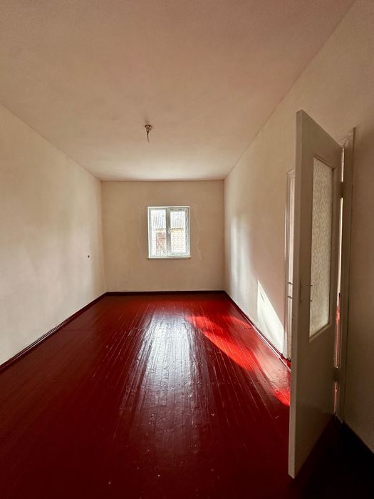 Окремий цегляний будинок / Гребінки/ держ.програми розглядаємо