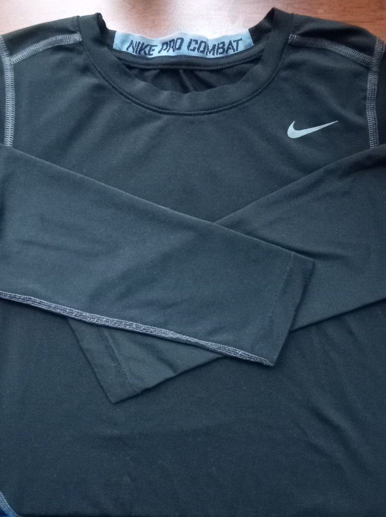 Koszulka treningowa Nike Pro Combat 13-15 lat