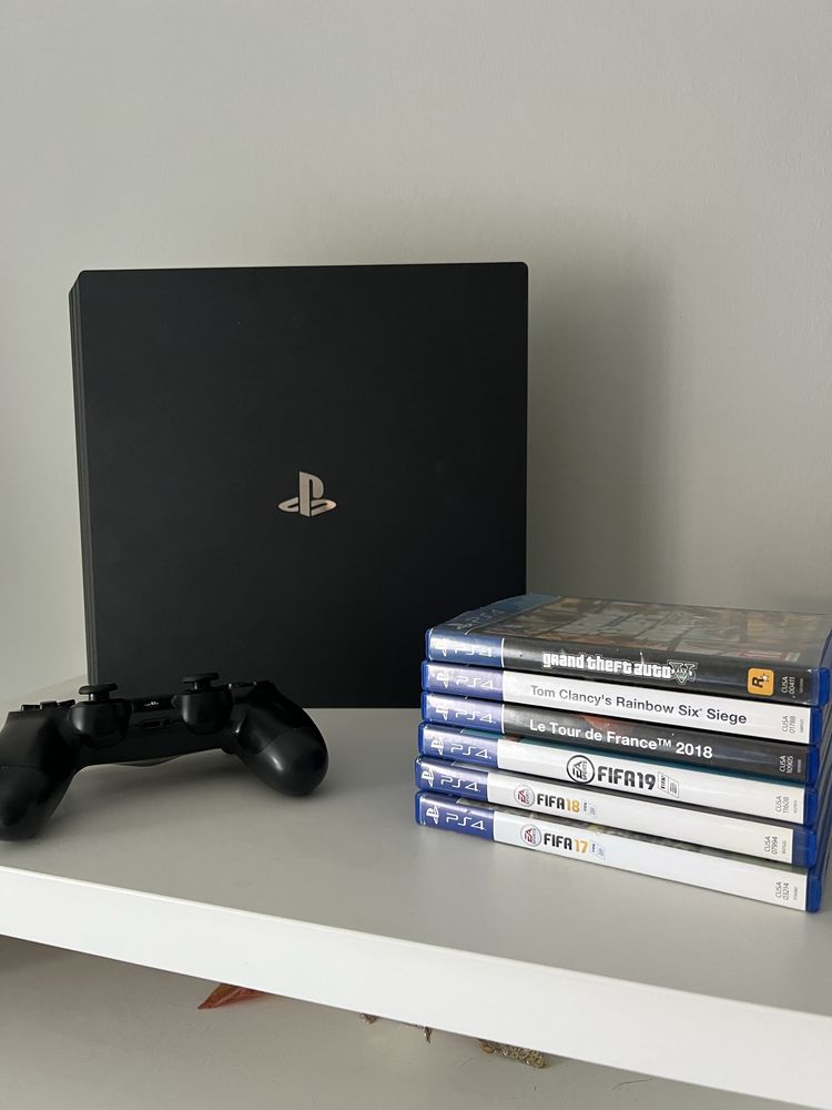 Playstation 4 Pro 1Tb
