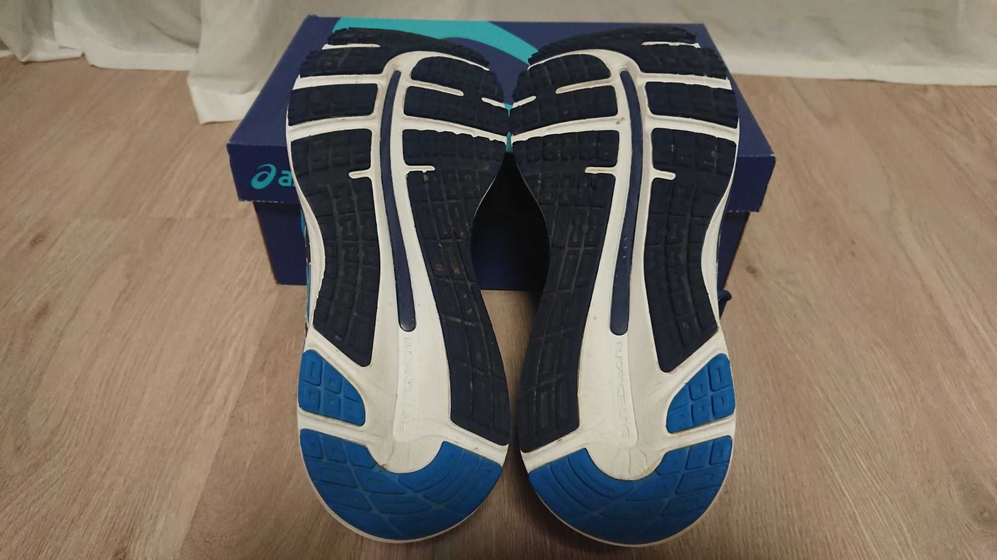 Чоловічі бігові кросівки Asics Gel-Cumulus 20