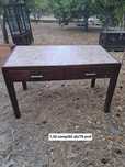 Mesa de madeira maciça  antiga