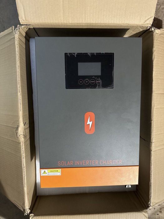 Продам гібридний інвертор з акамулятором