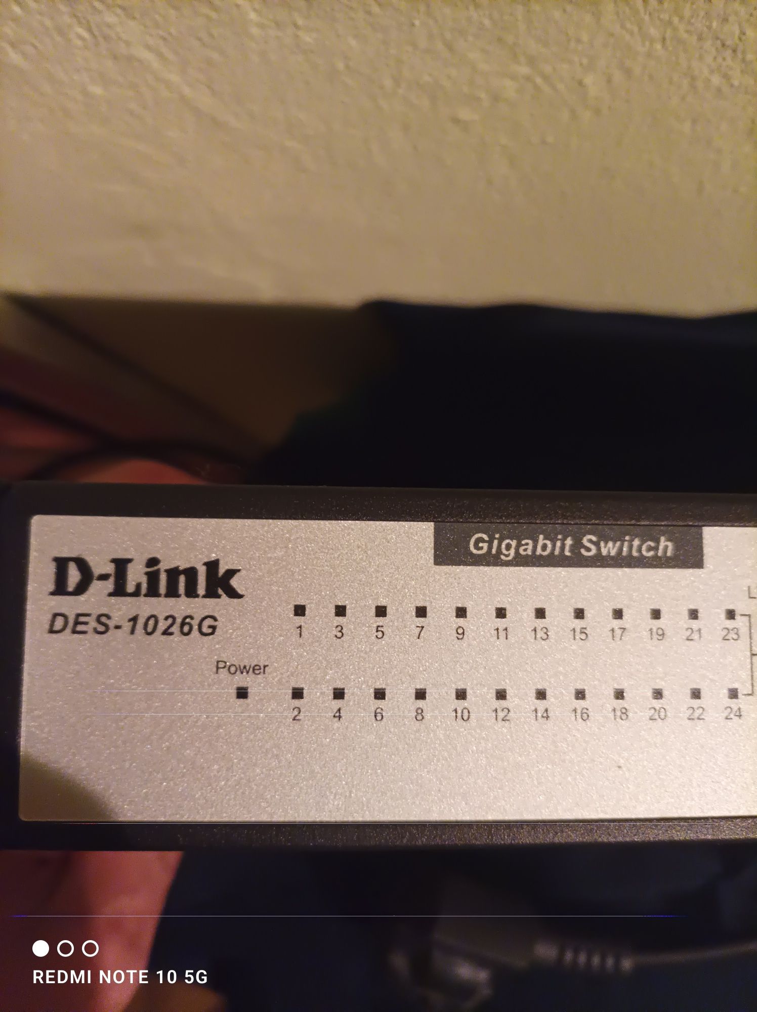 Продам Коммутатор БУ DLink DES -1026G