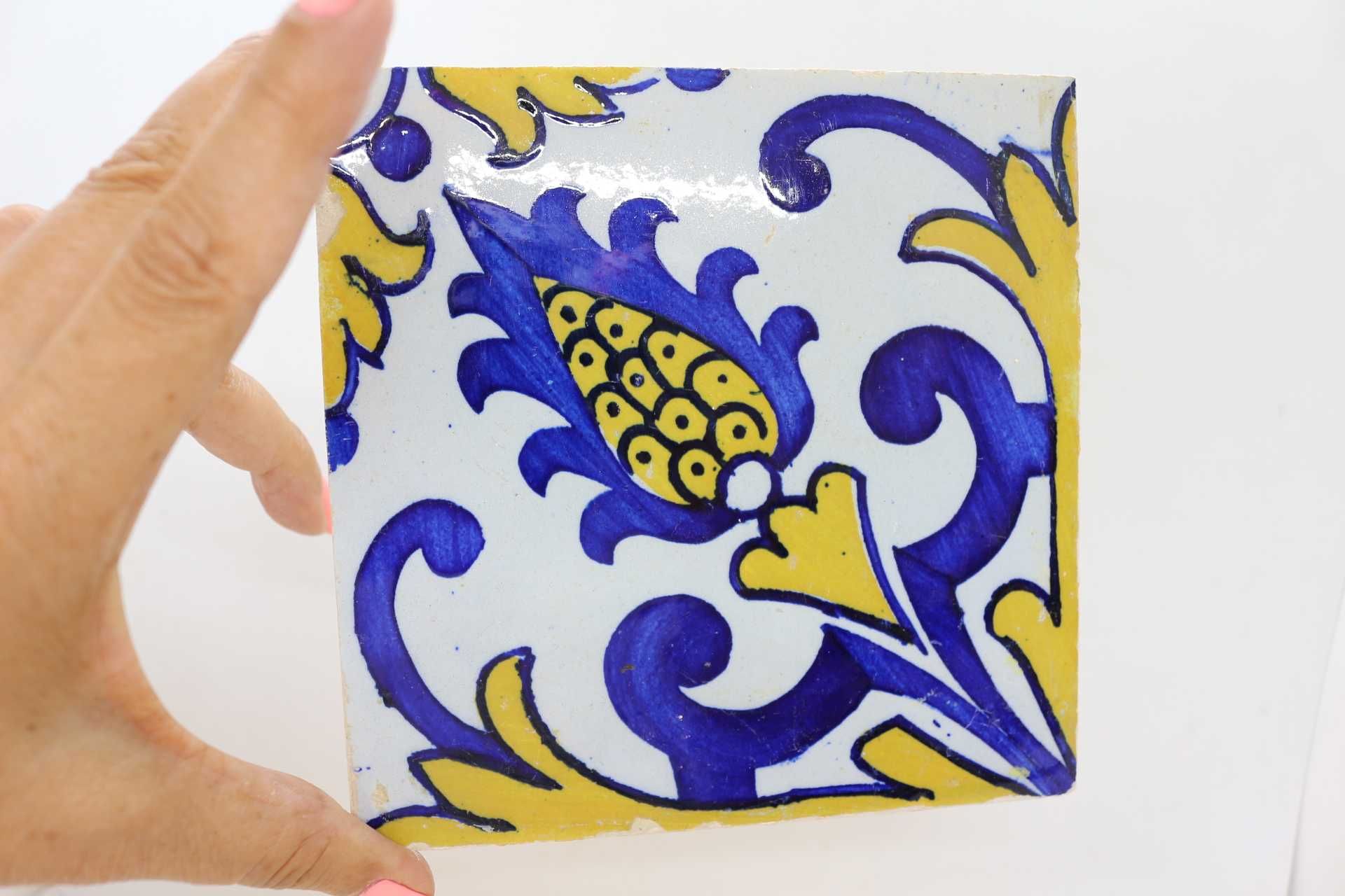 4 Azulejos padrão "Maçarocas" tons Azul e Amarelo XVII