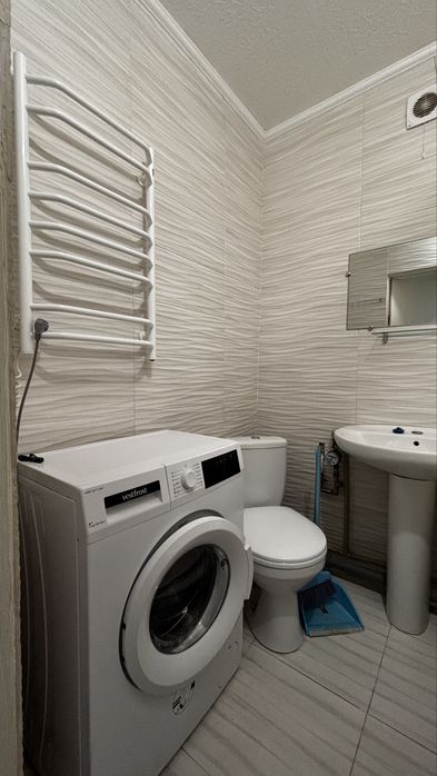 1 кімнатна на 101м/Епіцентр з меблями та технікою