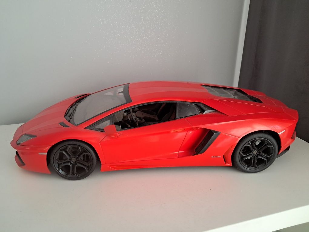 Lamborghini Aventador RC skala 1/10