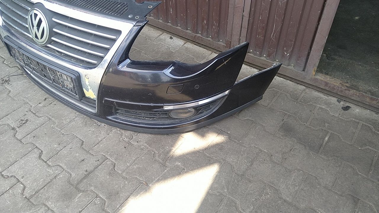 ) Passat B6 zderzak przedni kompletny LC9X