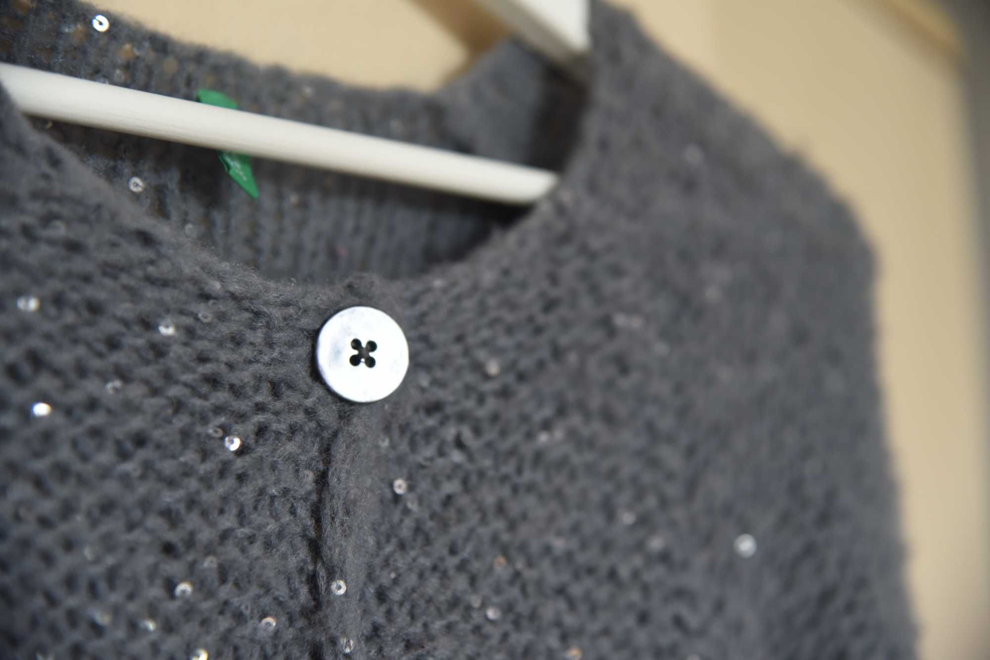 Sweter na guziki Benetton 160cm