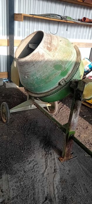 Betoniarka 150l 1.1kw siłowa