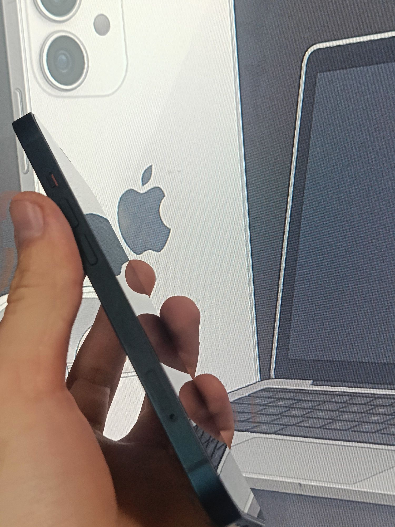 iPhone 13 iCloud lock
