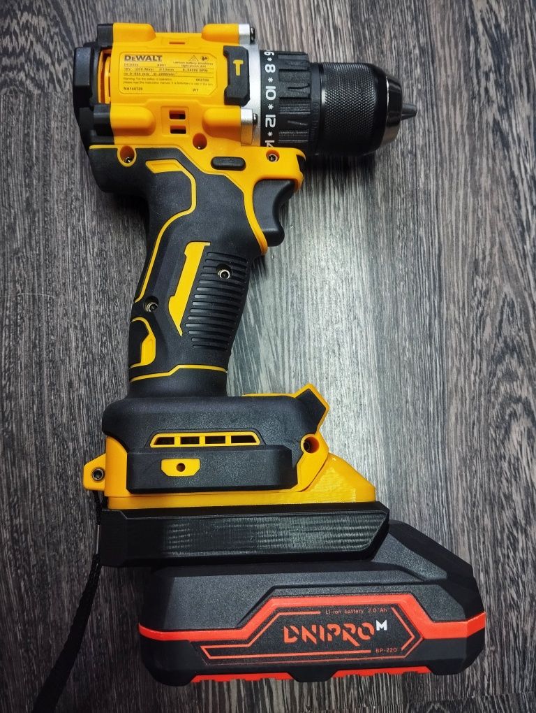 Адаптер перехідник акумулятор Dnipro-M 20V на інструмент Dewalt 20V