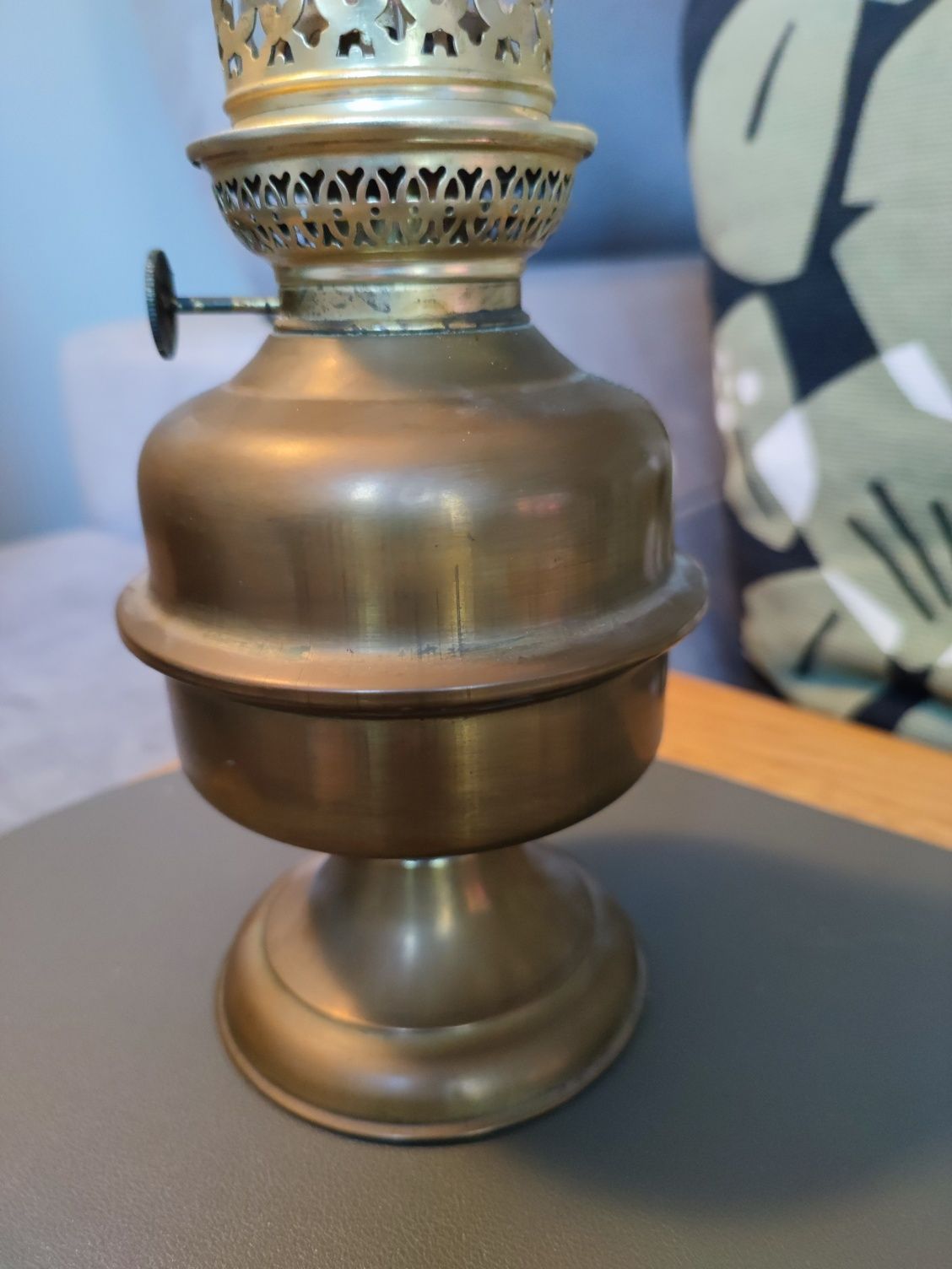 Lampa naftowa Francja