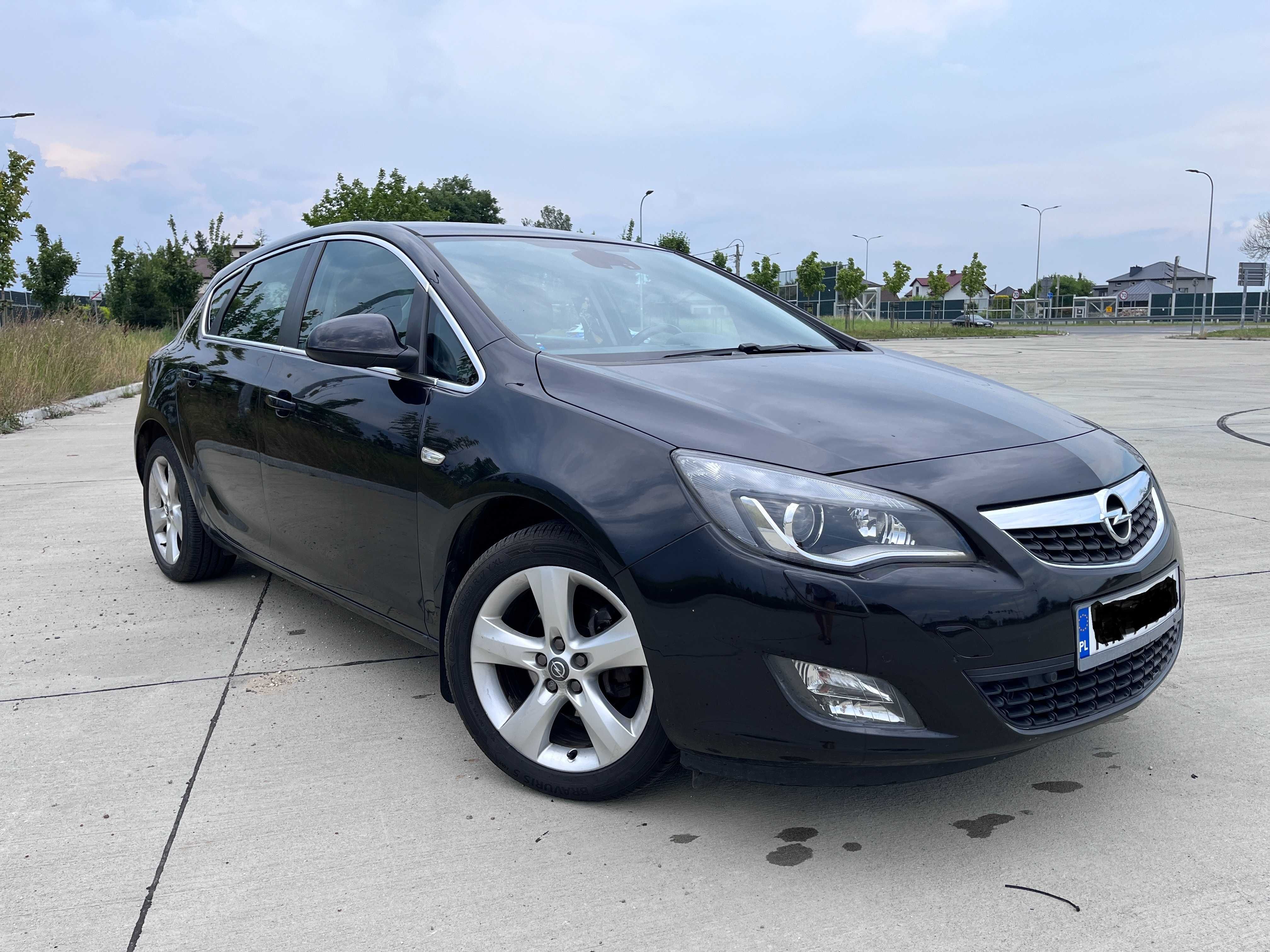 Opel Astra J - 1.4 turbo benzyna