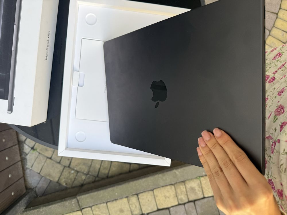 Apple MacBook Pro 14" Space Black M3 Pro 18/1TB