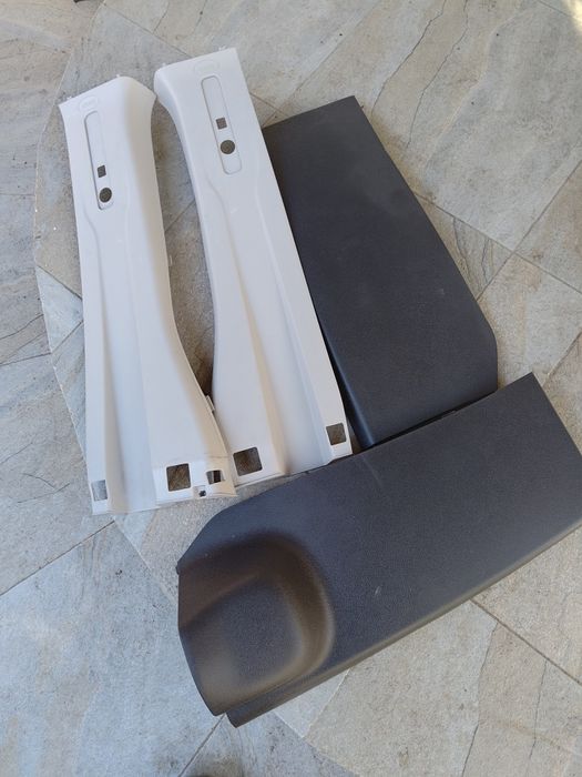 Пластик центральной стойки рено трафик 3