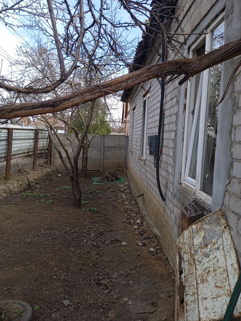 Газифицированный дом из 2 комнат на Долгинцево.
