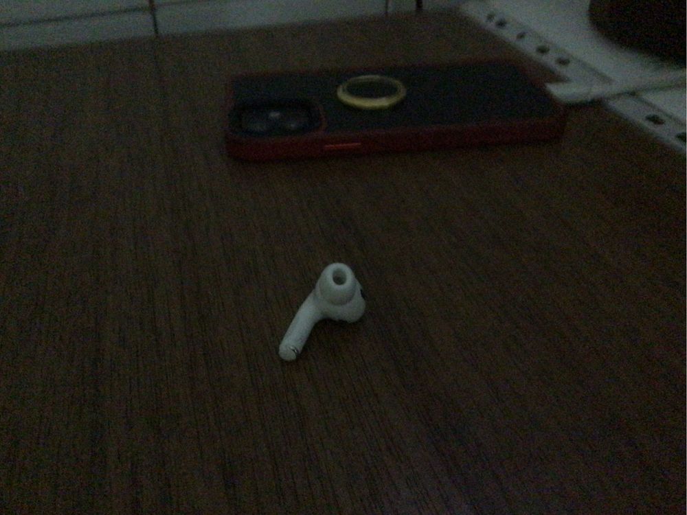 Apple airpods pro