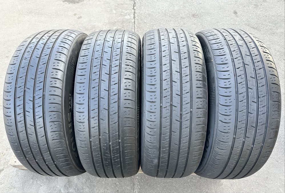 Шини 215 55 17 94V Kumho Solus TA31 комплект
