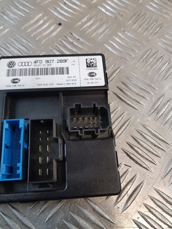 Moduł Komfortu Oe 4ff Audi A6 C6/2.4 V6/05r- Europa
