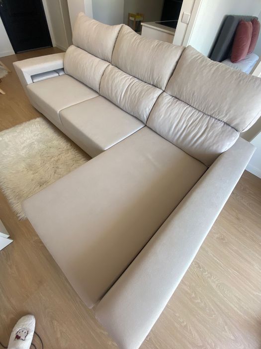 Sofá Três lugares c/ Chaise longue Como Novo!