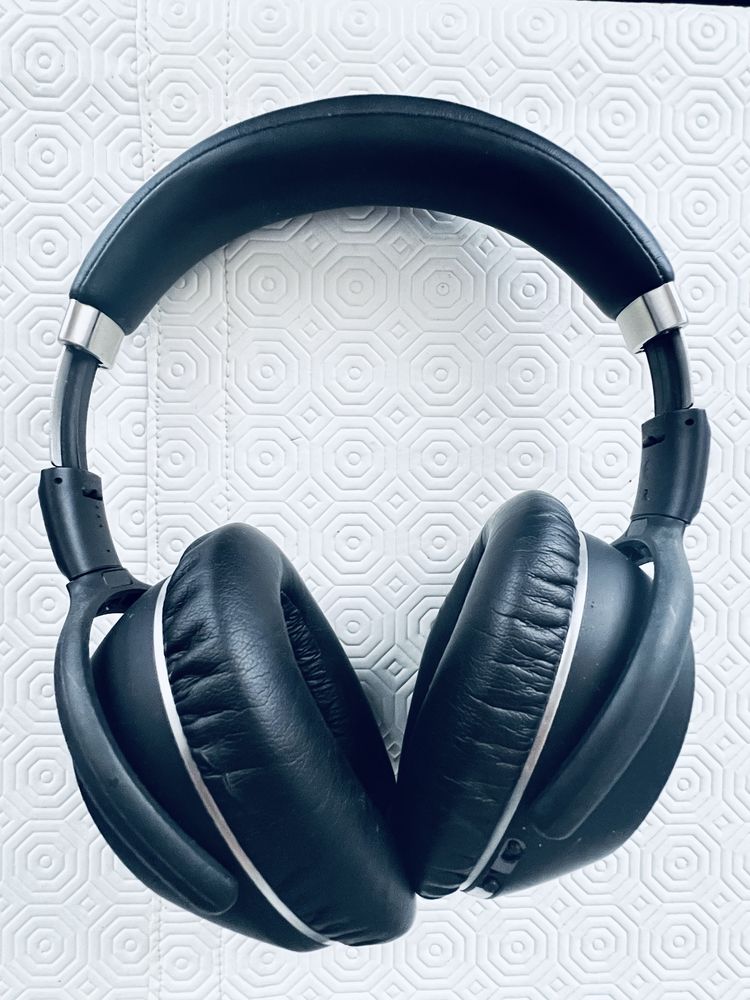 Headphones Sennheiser PXC 550 Bluetooth c/ cancelamento de ruído