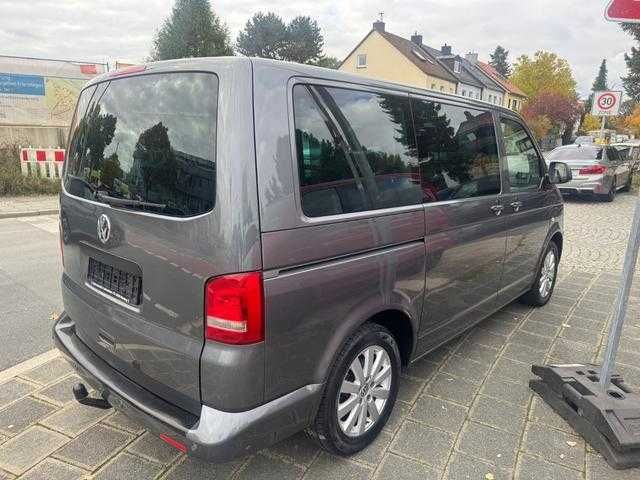 Volkswagen T-5..