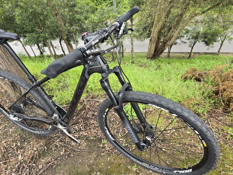 Btt 29 carbono bem equipada m