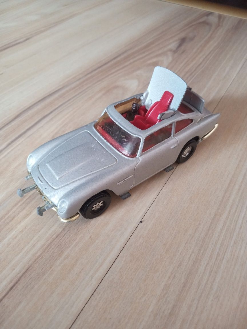 Corgi 007 Aston Martin DB 5 samochód