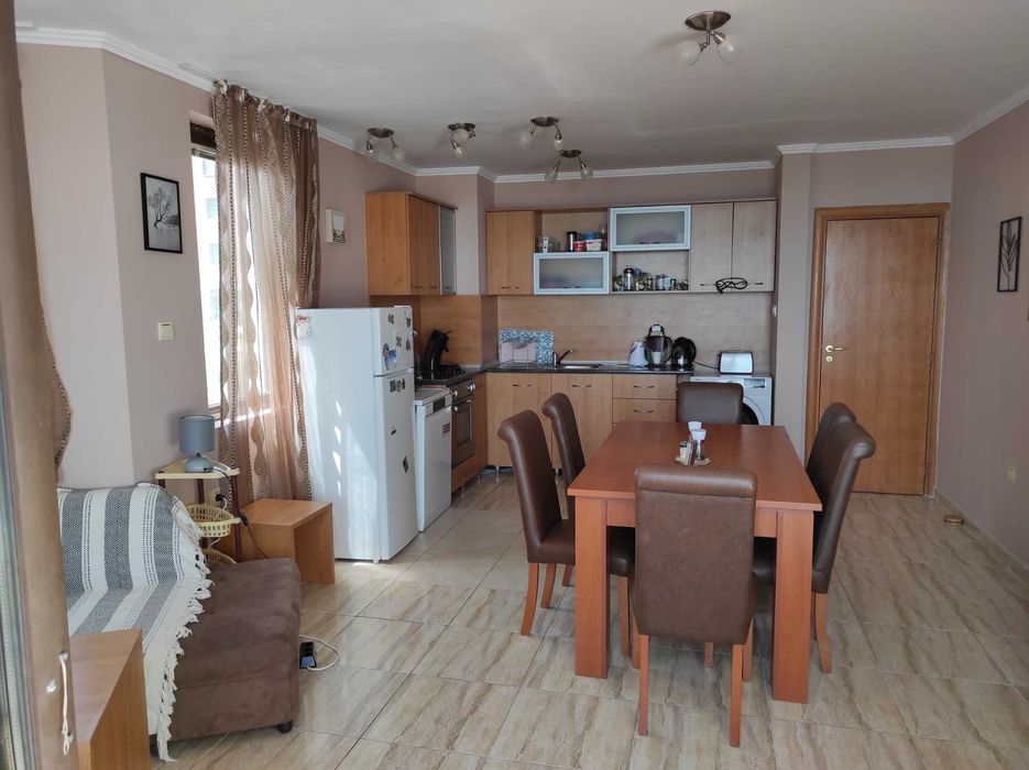 Продається трикімнатна квартира з видом на море,  Болгарія.