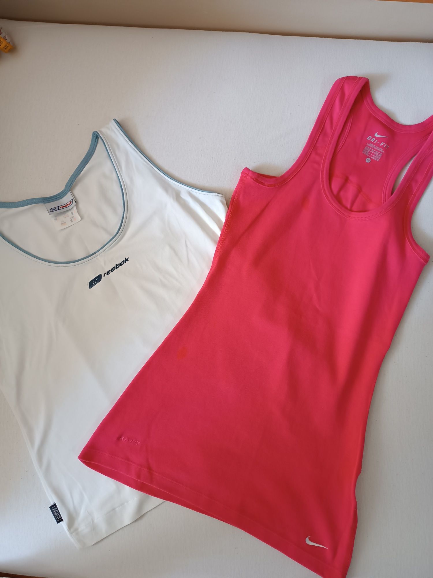 Dwie koszulki Nike i Reebok rozm.S