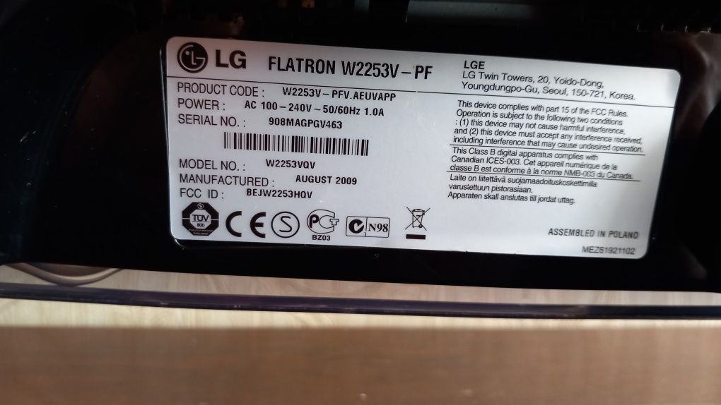 Монитор LG Flatron w2253v 22 дюйма DVI HDMI VGA
