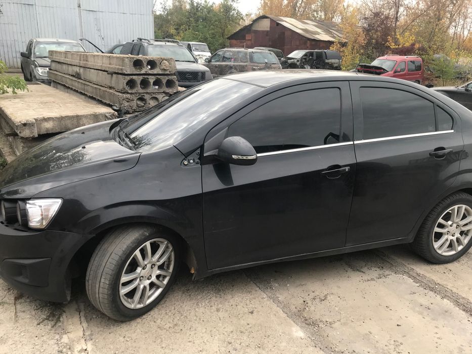 Шевроле Авео (Т-300) 2014