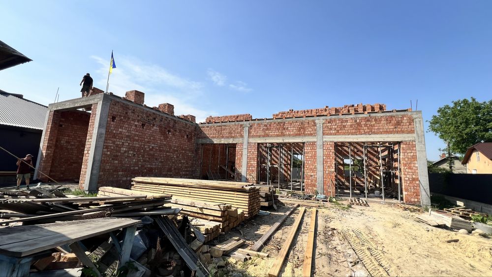 Комерційне приміщення вільного призначення