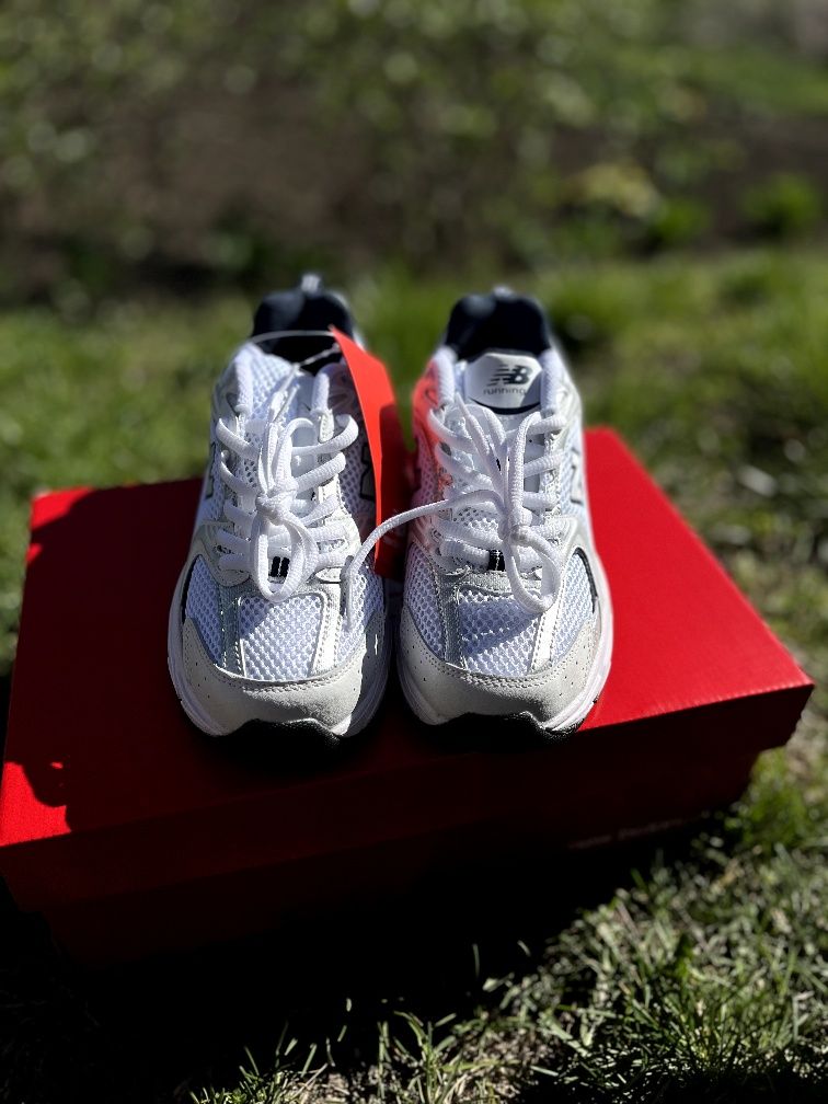 New Balance 530 silver/white