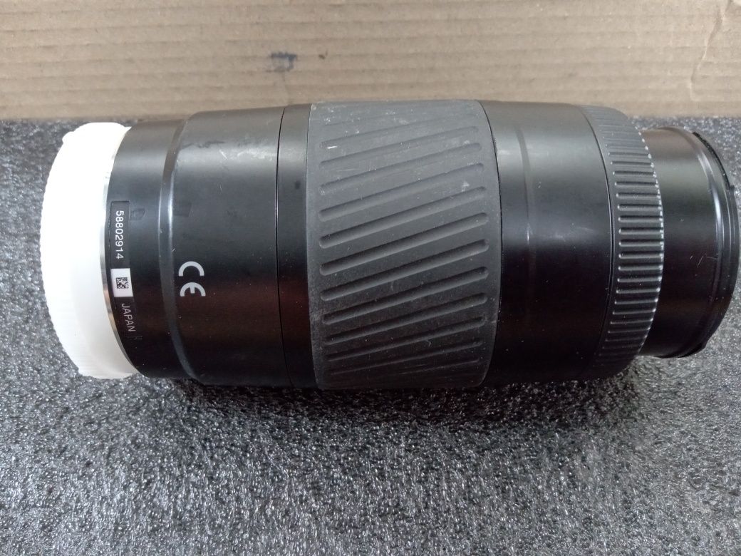 Об'єктив Minolta AF 75-300 Af zoom 1.5m/4.9ft Macro