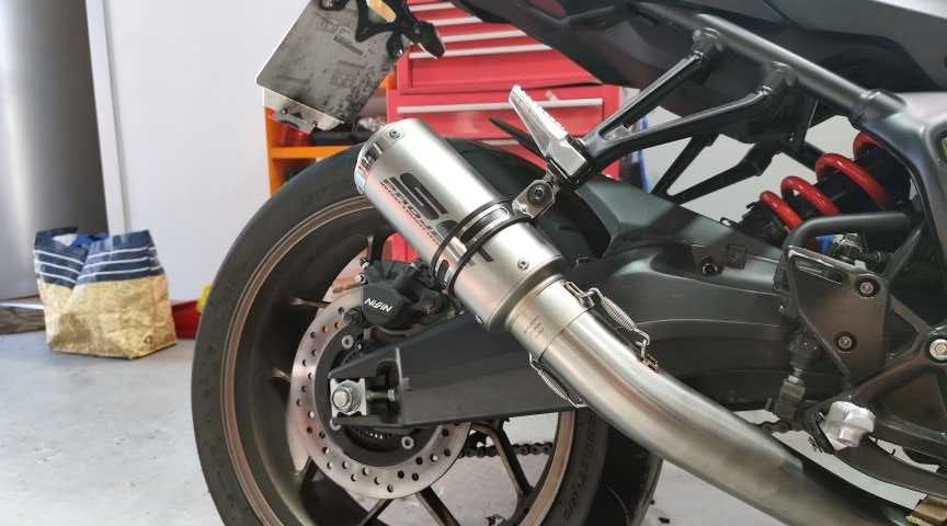 Tubo de escape Honda cbr650 cb650f