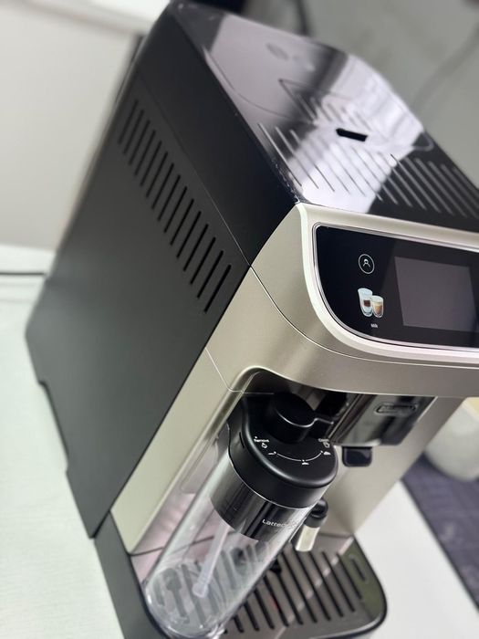 Ekspres De Longhi Magnifica Plus