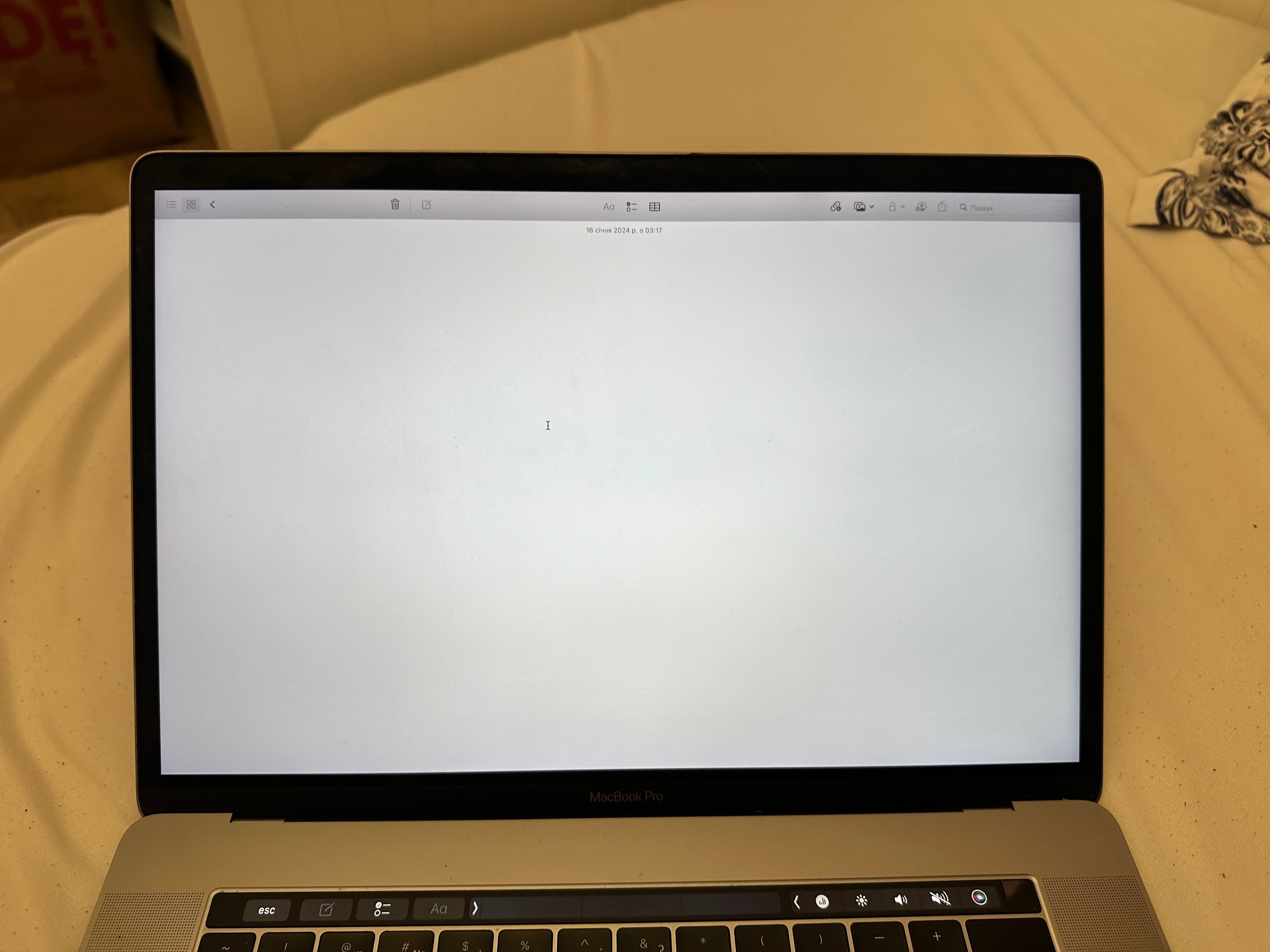 MacBook Pro 15 i7 256