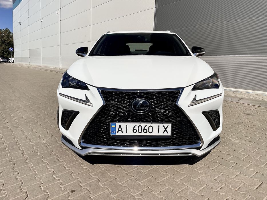 Lexus NX 300 F-Sport 2.0 240 к.с