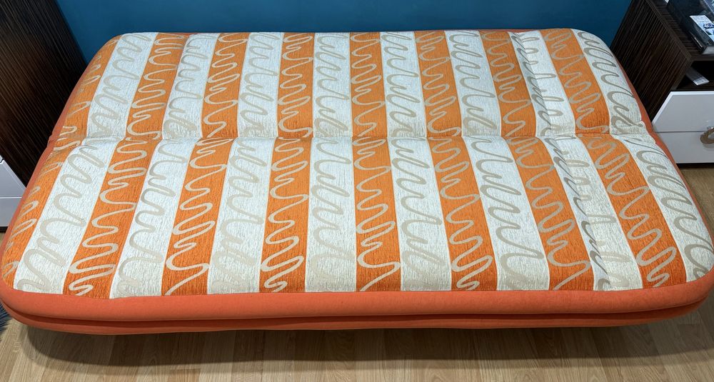 Rozkładana sofa 120x200 z pojemnikiem