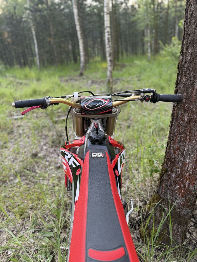 Honda crf 450 06. Cross