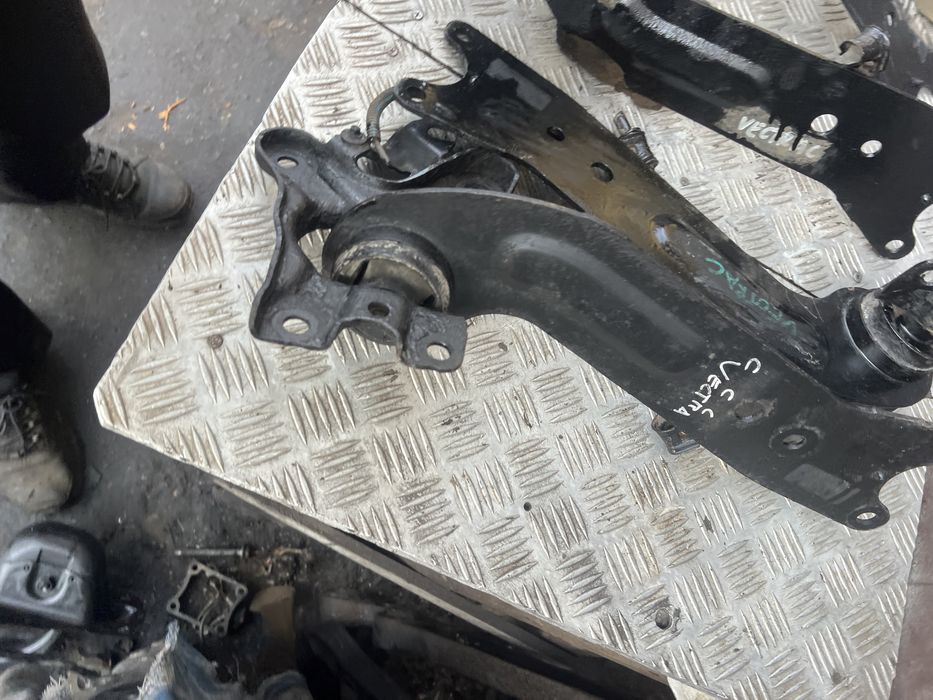 Рычаг задний вектра с opel vectra c