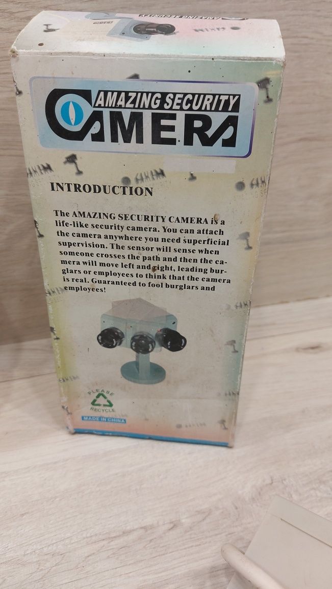 Kamera do monitoringu atrapa na baterię