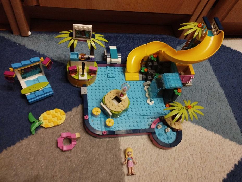 Klocki Lego Friends 41374 Impreza Andrei na basenie zjeżdżalnie