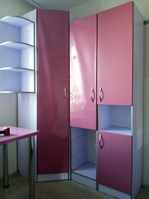 Продам меблі у дитячу кімнату дівчинки